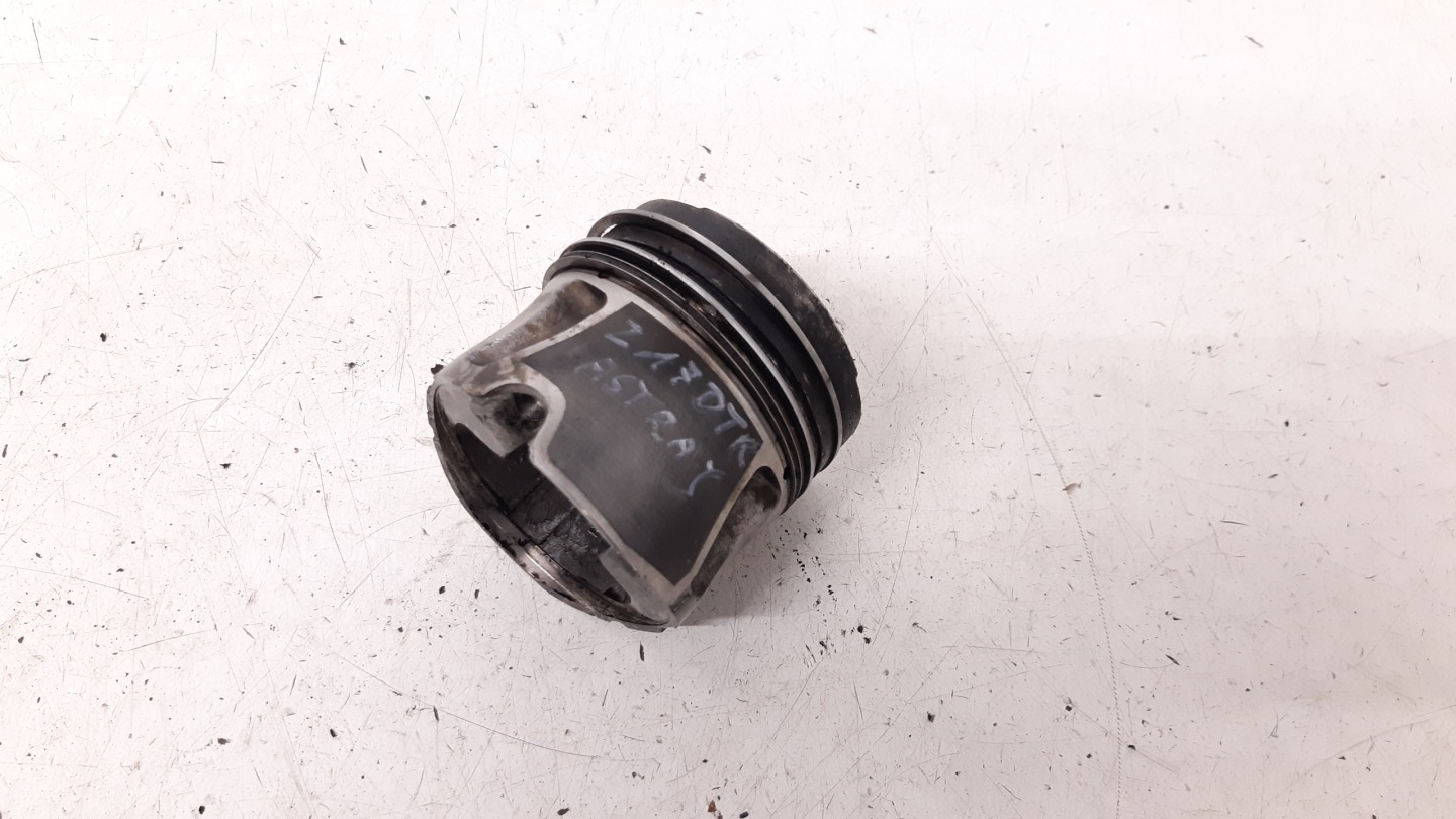 piston Z17DTR Opel Astra J