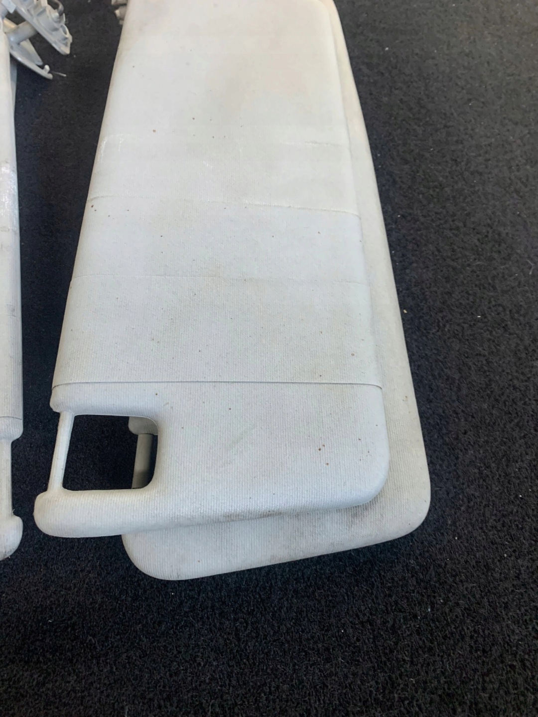 Blende Abdeckung PRZECIWSLONECZNA VW TOUAREG 7L KOMPLET