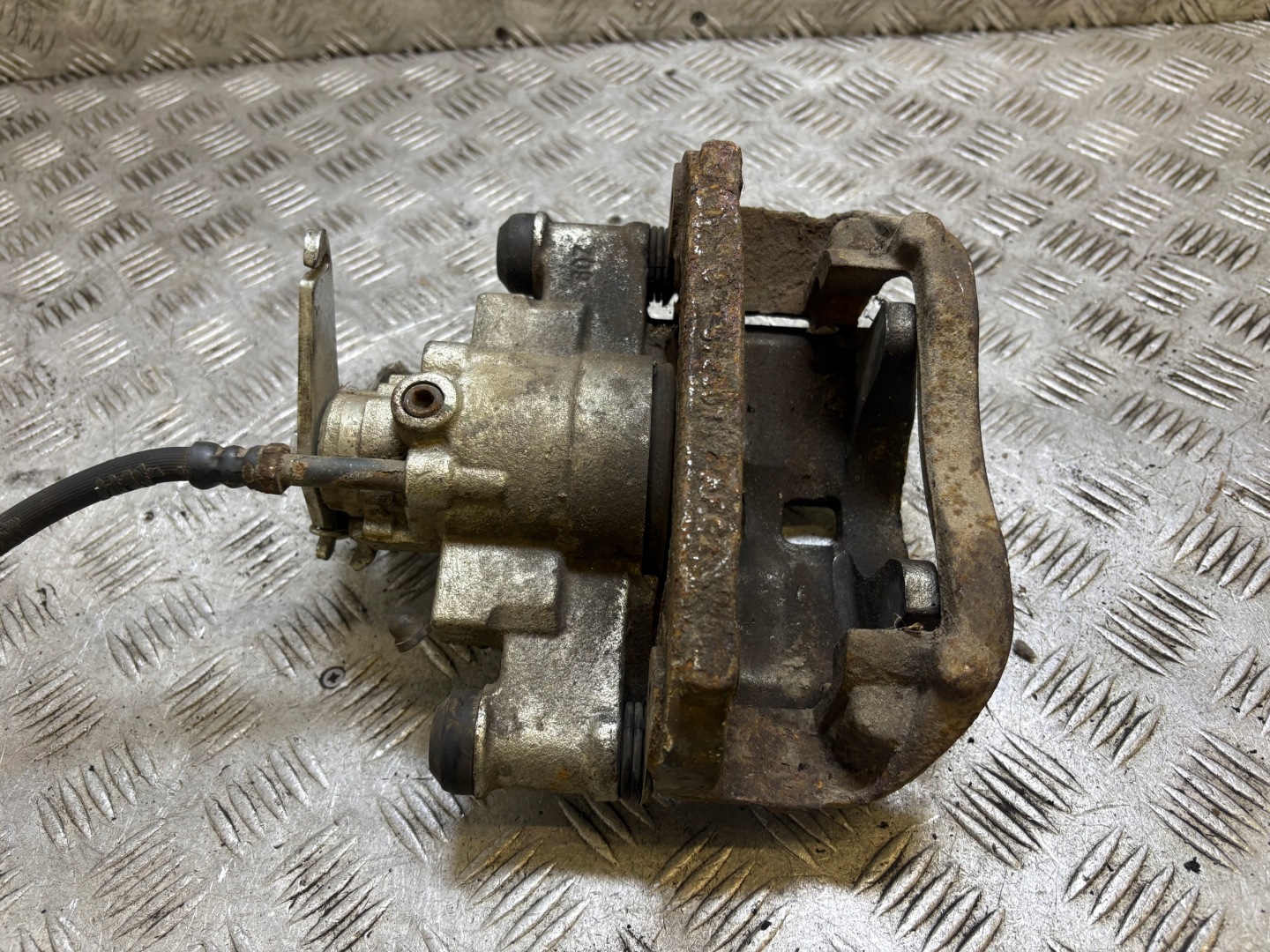 caliper brake left rear part rear IVECO DAILY 4 2.3 D
