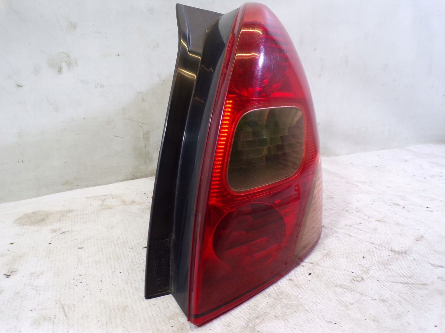 light rear rear part right TOYOTA COROLLA VERSO 1 and (K)