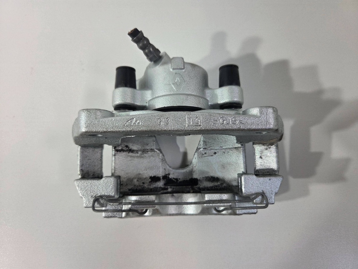 Renault Clio VI 2026r caliper brake front left (B867)