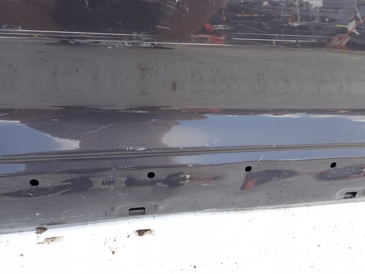 VW TOUAREG and 7L 02- door right front front