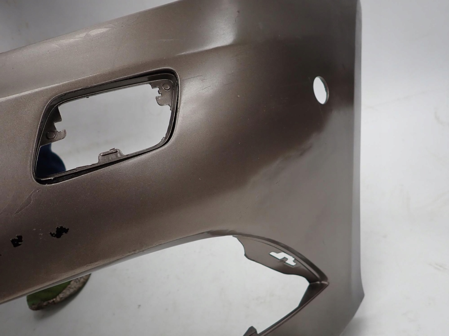 MERCEDES A-KLASA III 3 W176 12-15 bumper front front washer 6XPDC