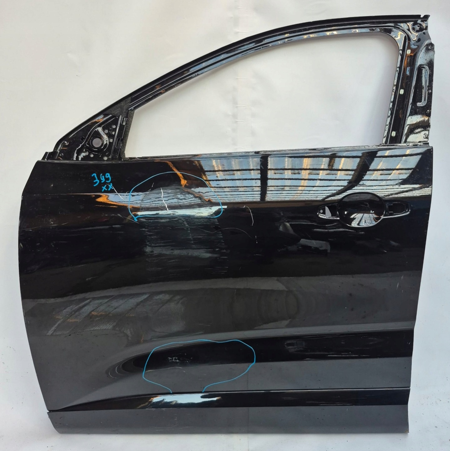 REANULT AUSTRAL 22- door left front front moulding for door