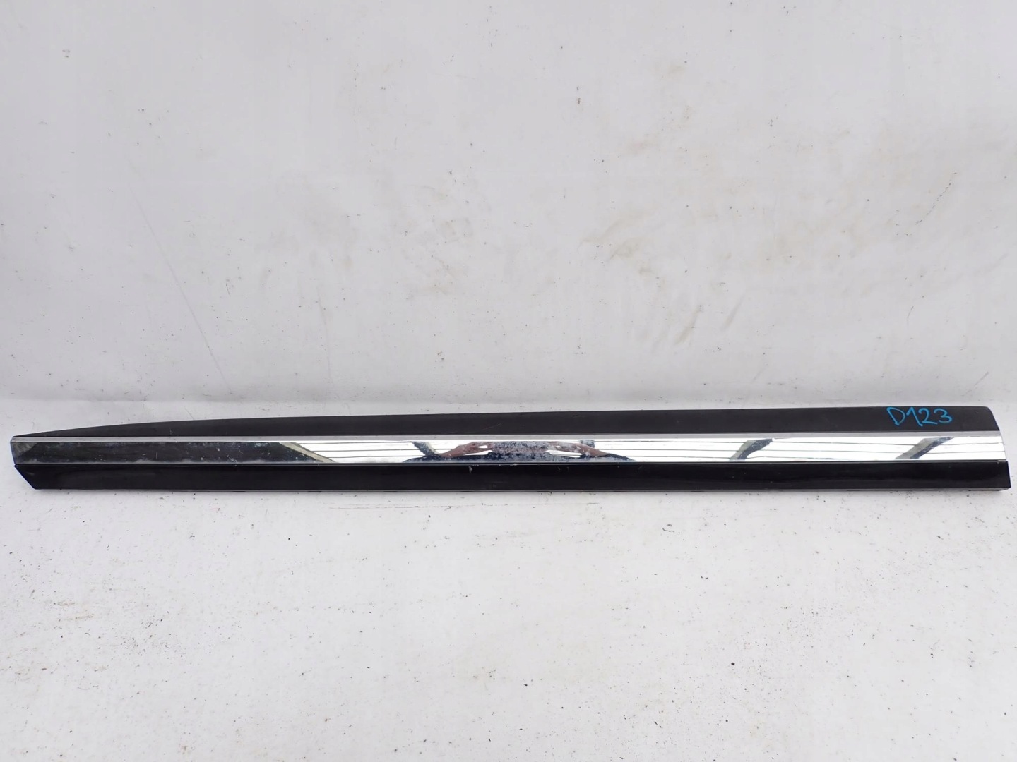 VW ARTEON 17-> cap moulding door left front