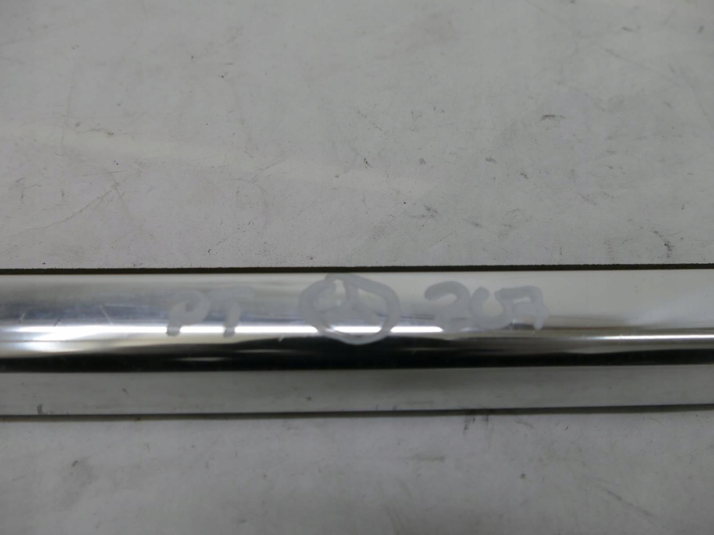 MERCEDES W207 A207 CABRIO moulding dust P.T
