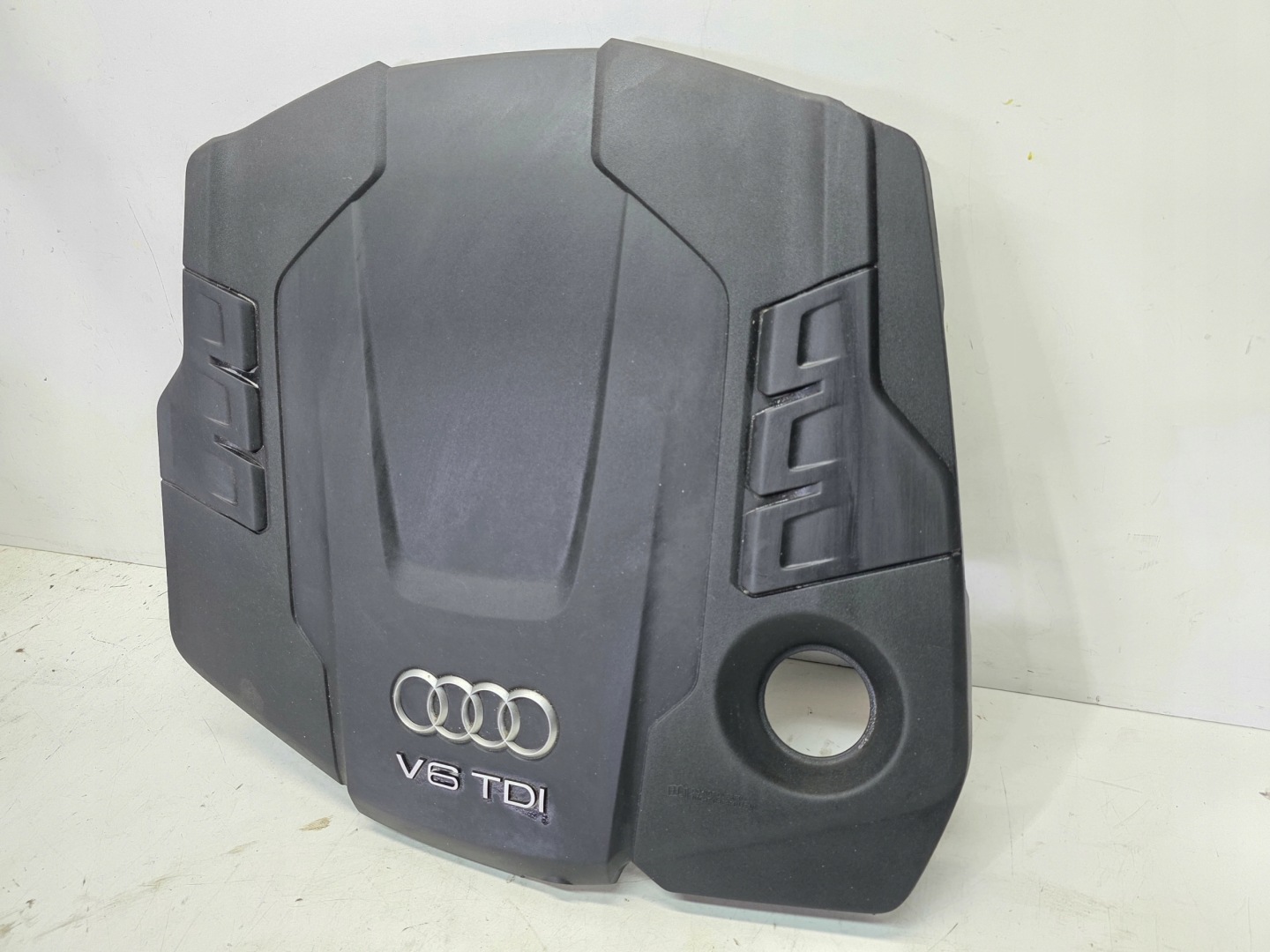 cover engine housing cover AUDI A6 C8 3.0 TDI 059103925CL