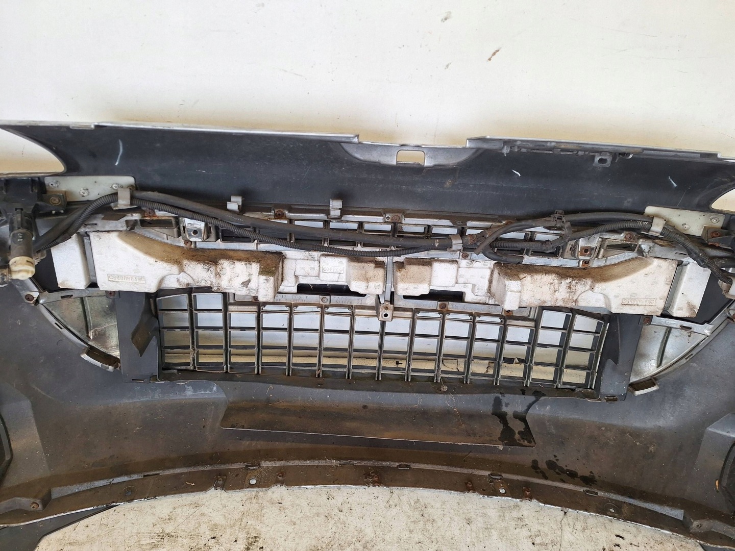 PEUGEOT 4007 07-12 bumper + XENON