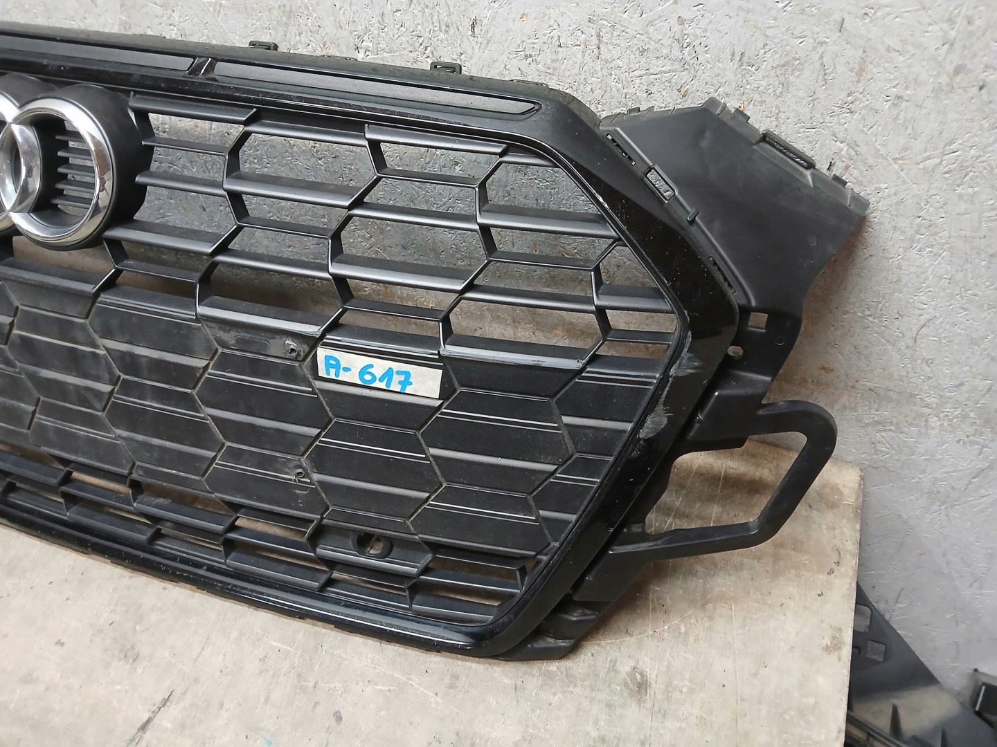 Grille AUDI A5 8W6 LIFT 8W6853651BE