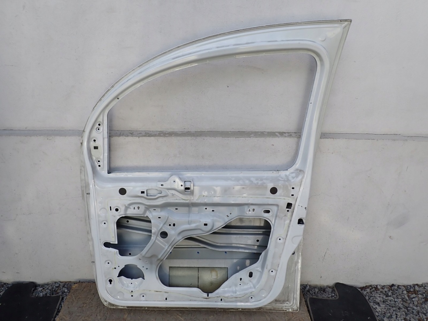 door right front right front RENAULT KANGOO 2 II 08- CITAN 801004234R