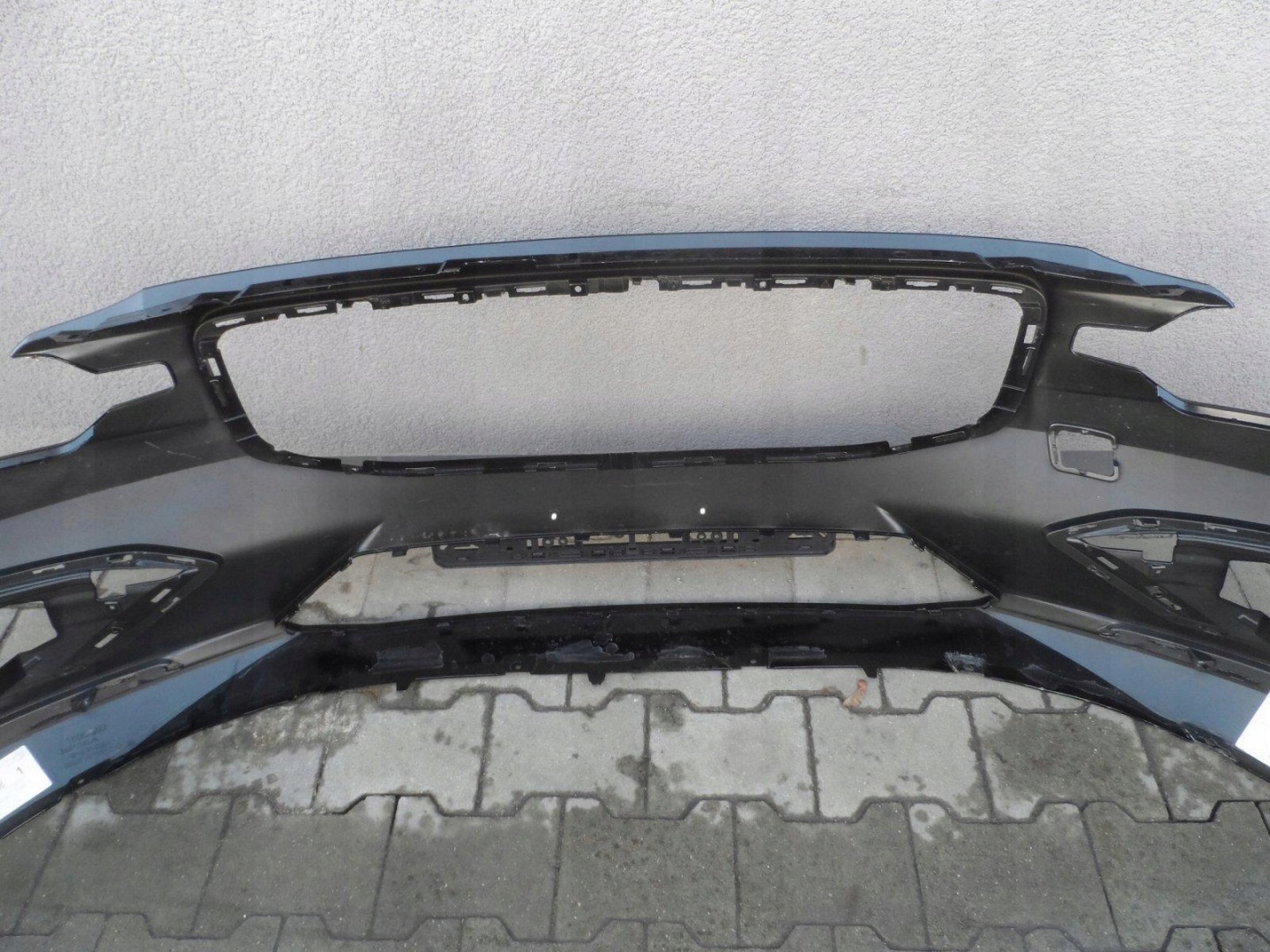 bumper front front VOLVO V60 II 2 2018-2024 for washers 31690589