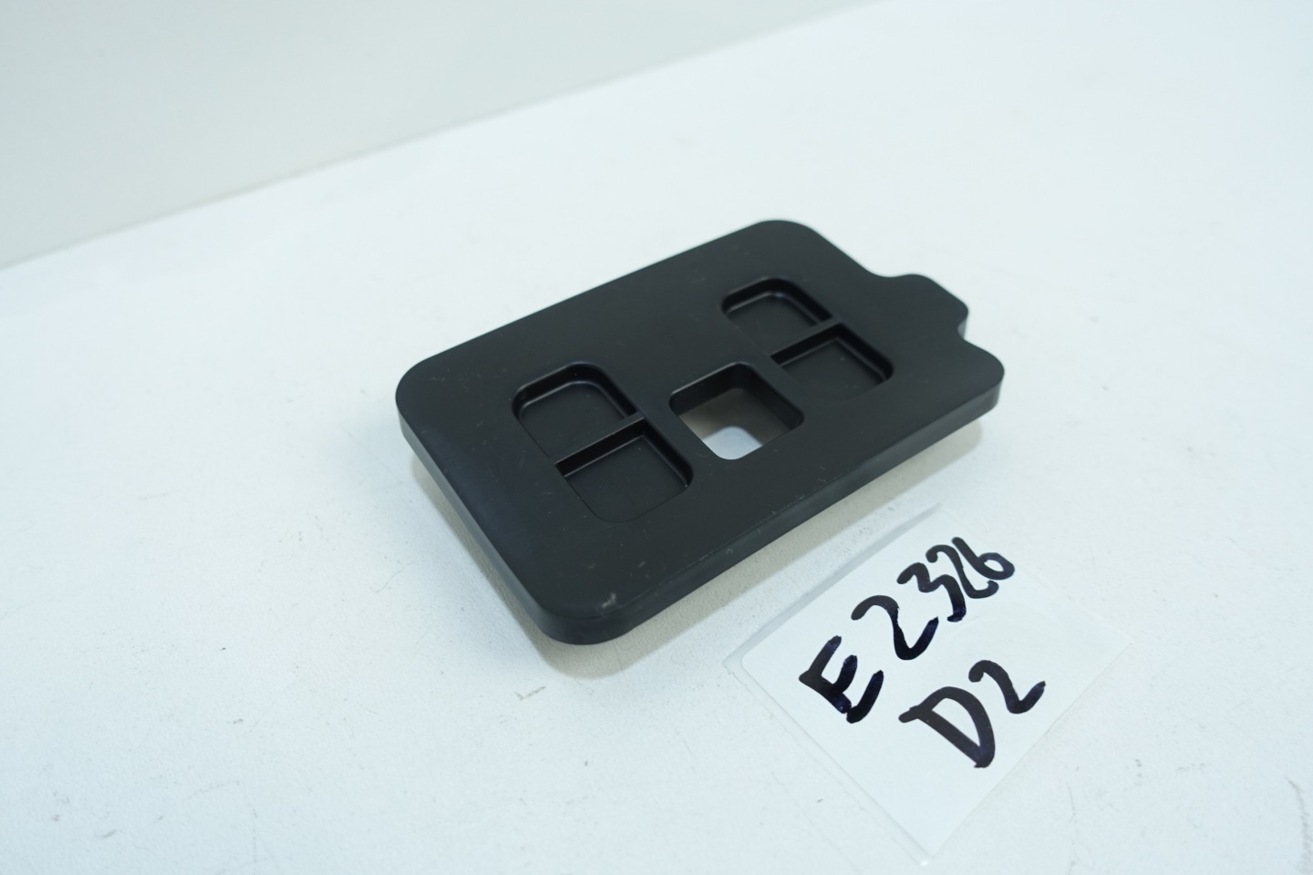 support holder HYUNDAI KONA 2022- 86352-HF100