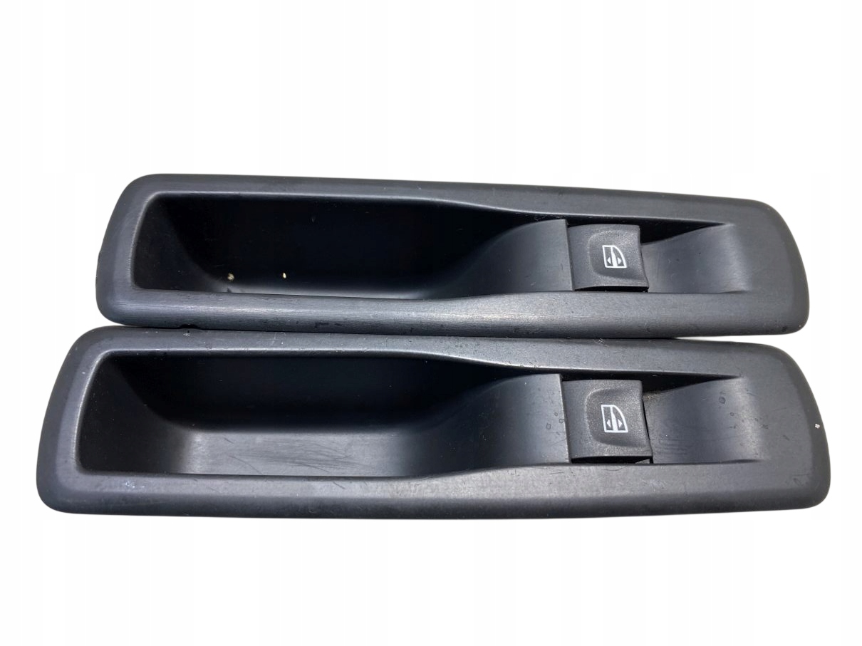 PANEL SZYB far RENAULT LAGUNA III 82944002R