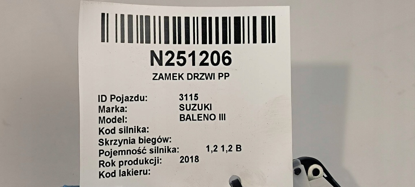 lock door right front EU 82201M68P32 SUZUKI BALENO III