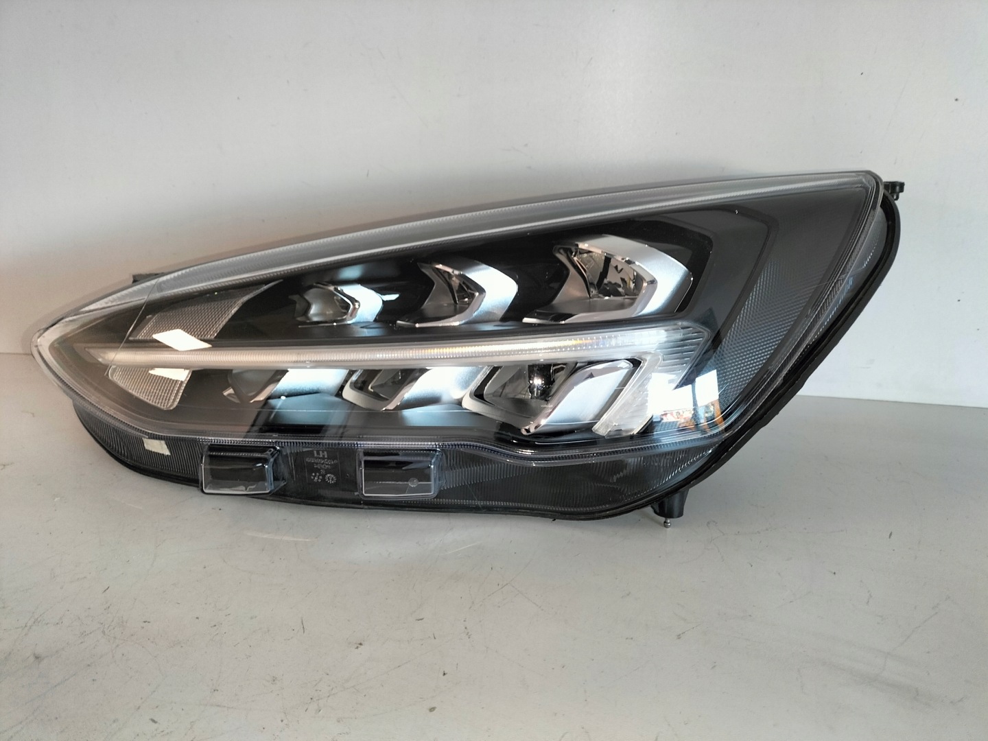 light front reflektor left FORD FOCUS MK4 18- ST FULL LED