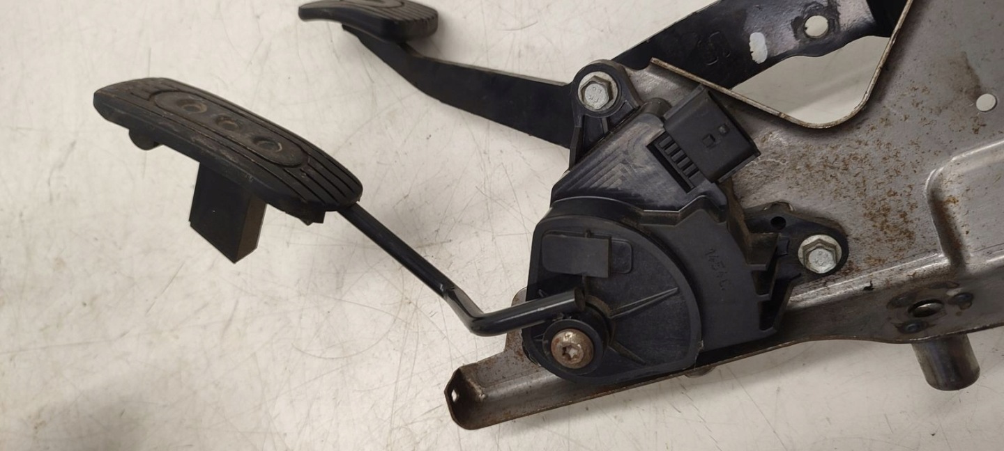 Gaspedal Bremse Nissan Micra K12 1,2 12V 3D
