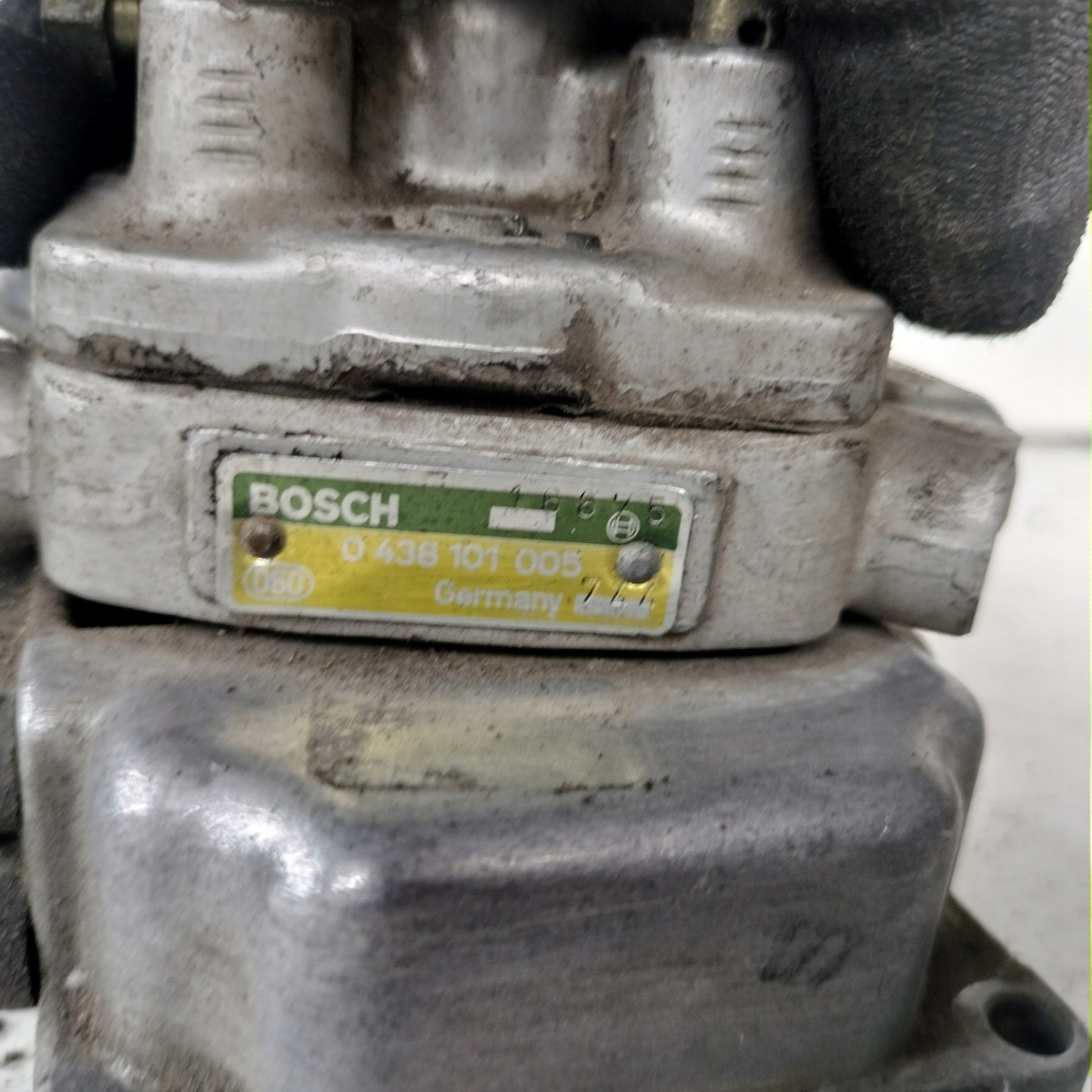 AUDI 80 B3 1.8 distributeur carburant 026133353 BOSCH