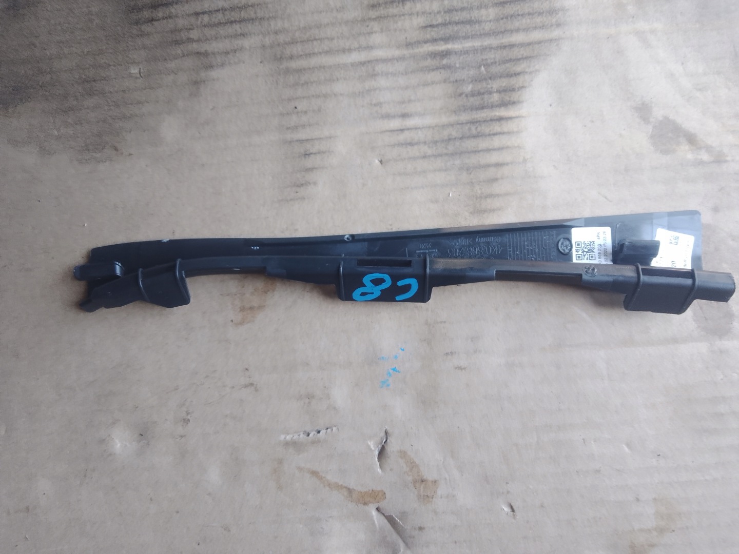 cover SLUPKA left AUDI A6 C8 4K0868203