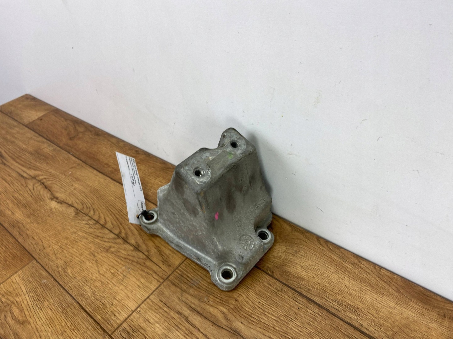Supporto motore staffa fissaggio Dodge Charger 3.6 V6 2015+