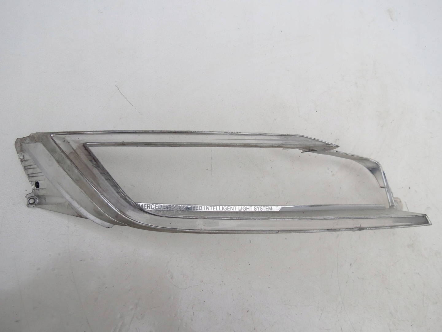 frame PRAWEJ lights LED MERCEDES CLS W218 1301015255