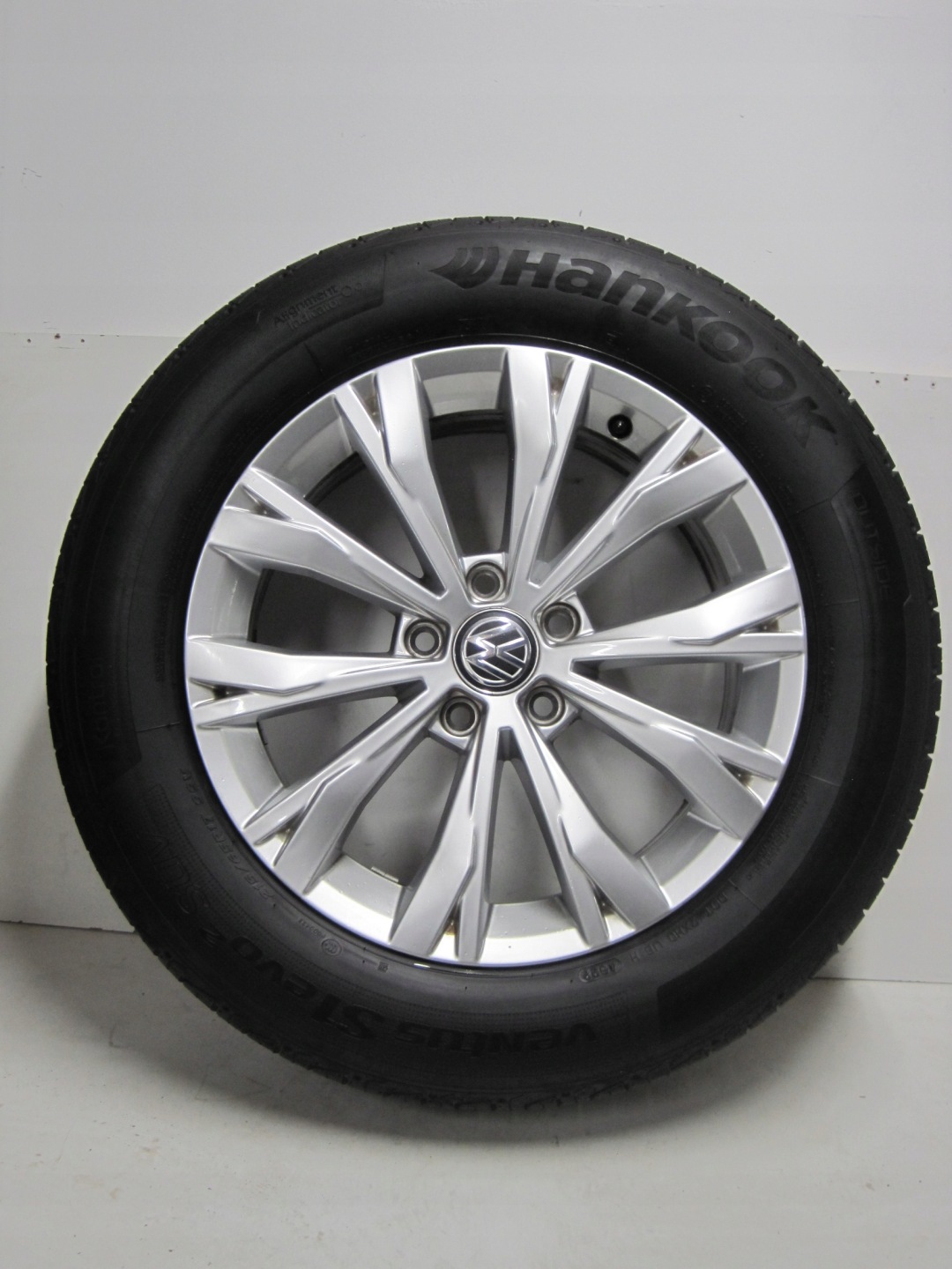 wheels discs tyres VW TIGUAN 5NA R17 22R