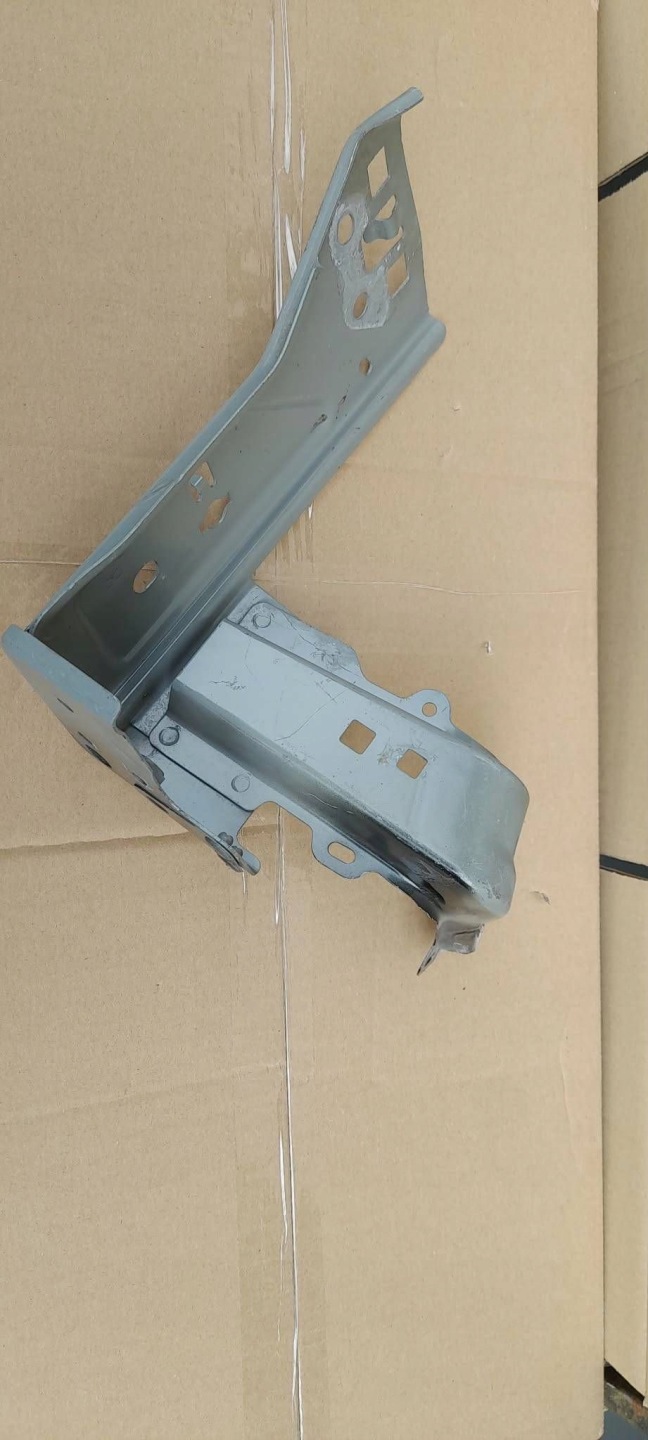 holder BLOTNNIKA left front RENAULT TWINGO III 625F34674R