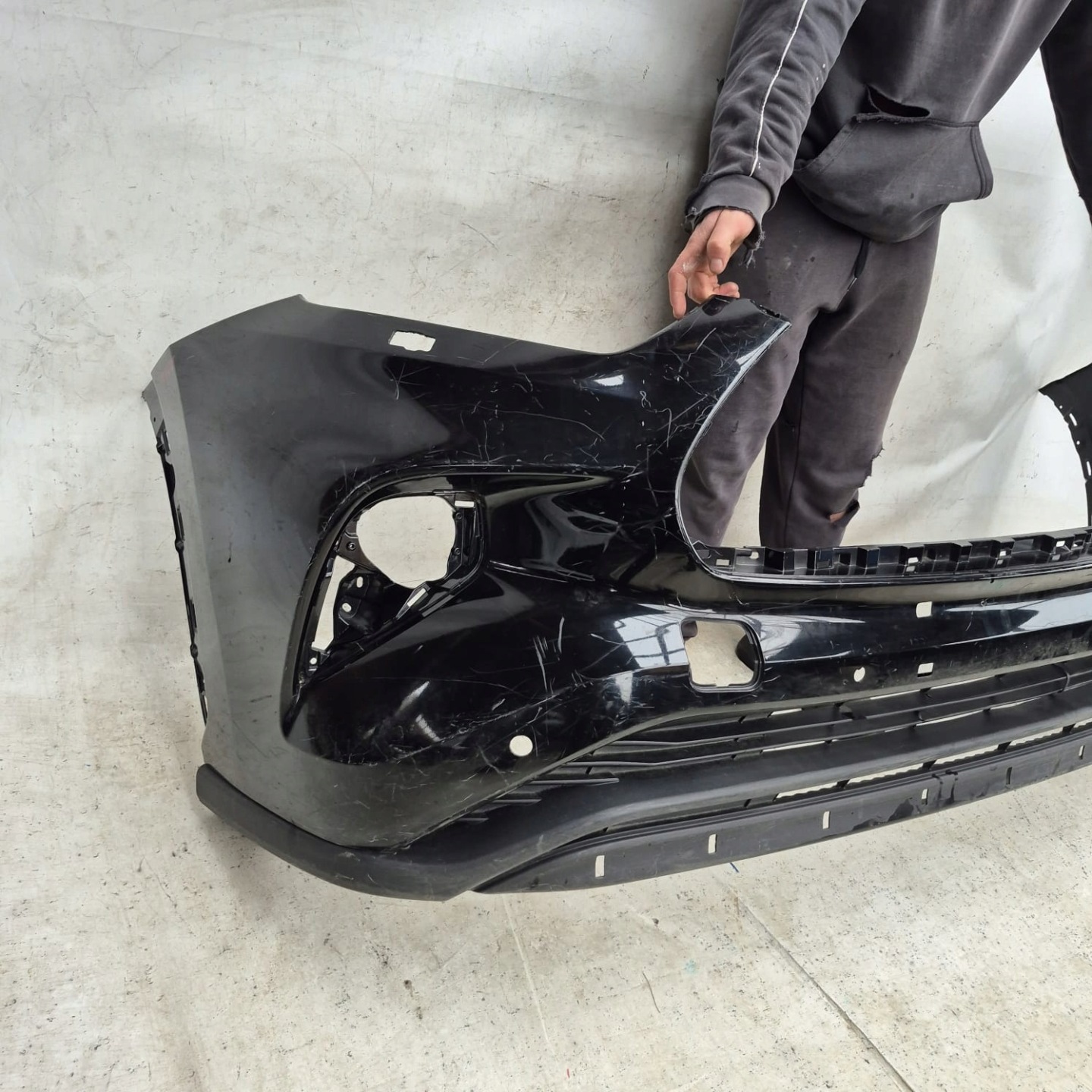 TOYOTA HIGHLANDER IV 4 20- bumper front front PDC SPR 52119-0E421