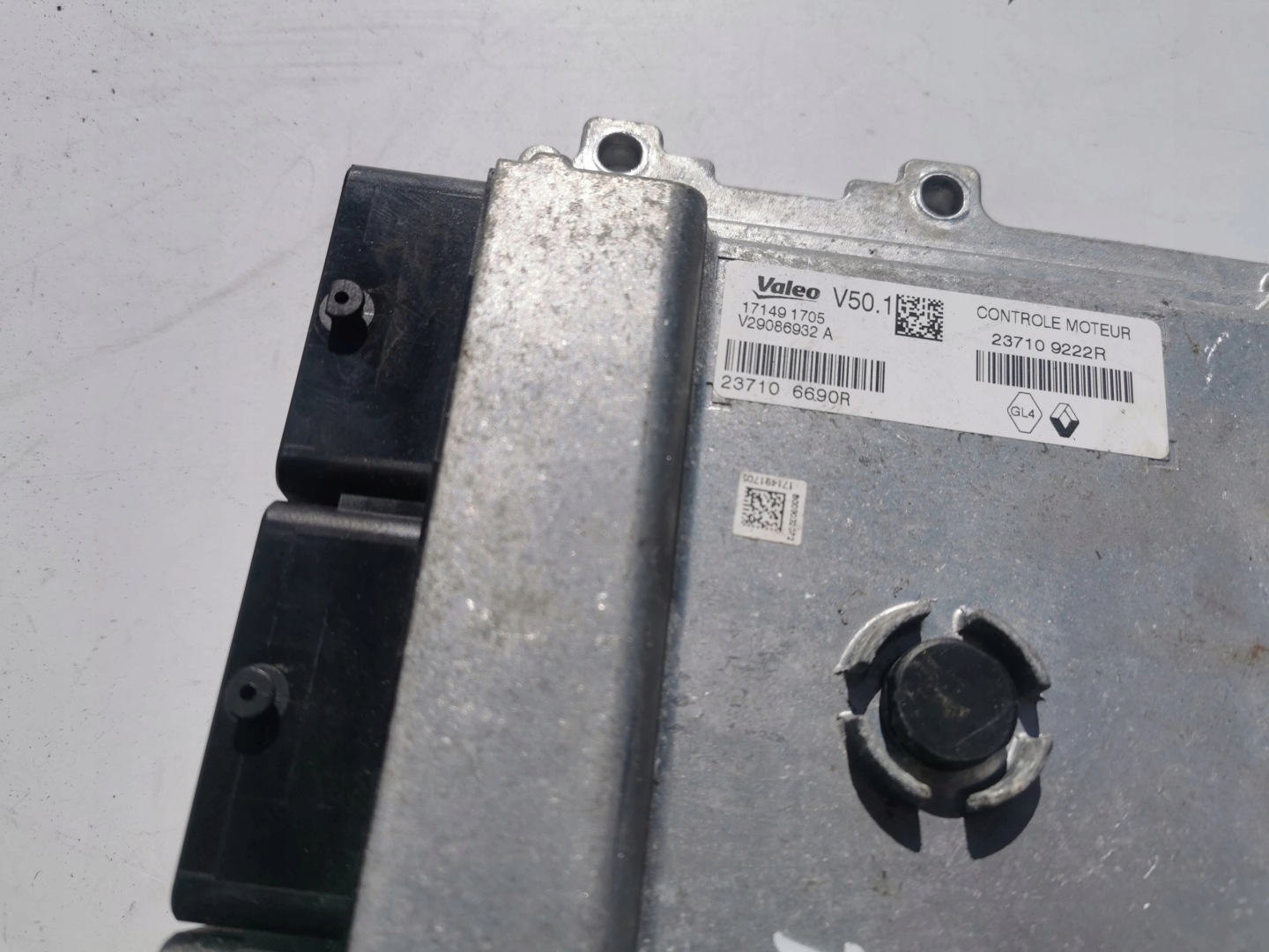 RENAULT CLIO 0.9B V29086932A 237109222R computer E
