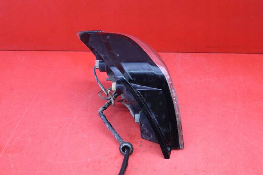 light right rear part rear 220-87546 MITSUBISHI OUTLANDER 1 and 01-08
