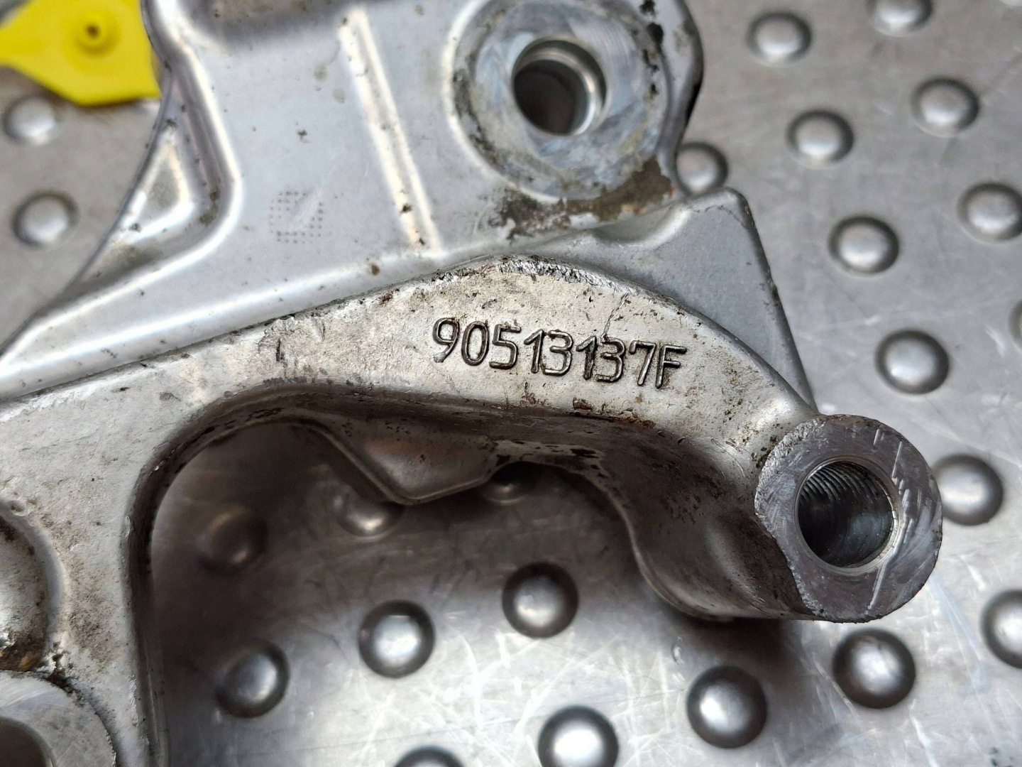 console holder alternator CHRYSLER VOYAGER 08- 2.8 CRD 90513137F