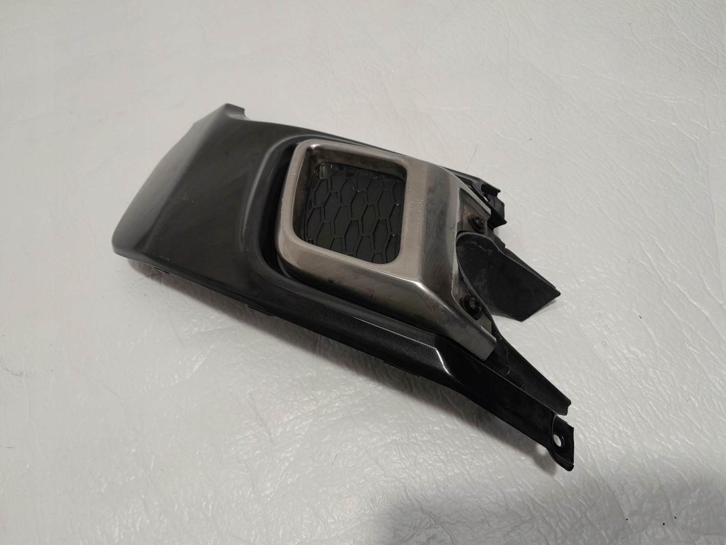 RANGE ROVER EVOQUE Accessoires Couverture Pare choc de l’échappement JJ32-17F879