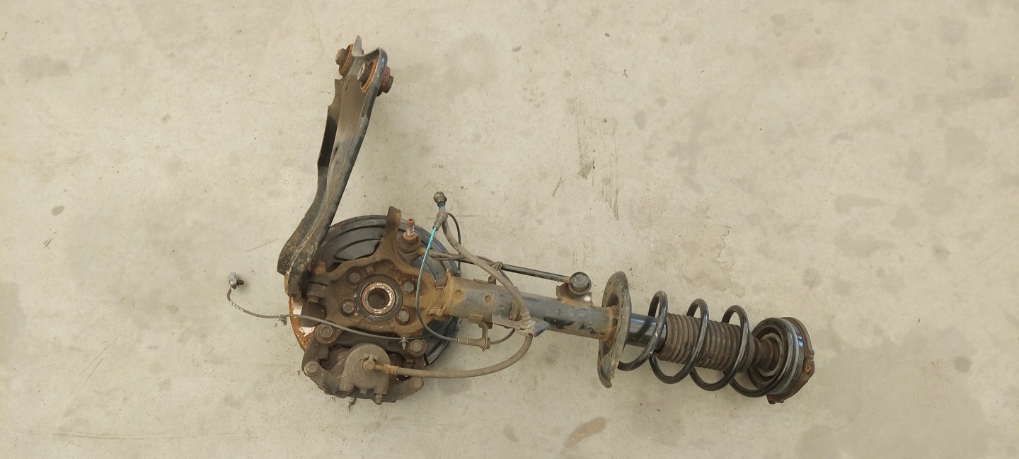 mcpherson swing arm left front NISSAN JUKE F15 10-19