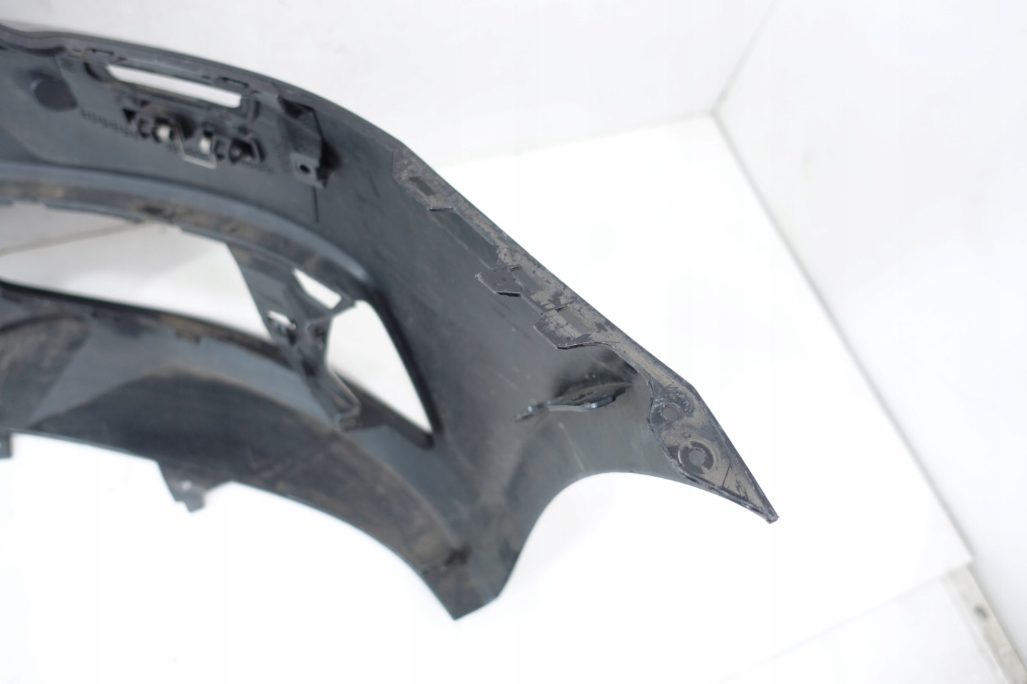 nárazník předek přední AUDI A6 C8 4K0 4K0807437