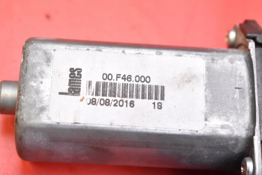 window regulator left front EU 2579947 BMW F46 GRAN TOURER 18-21