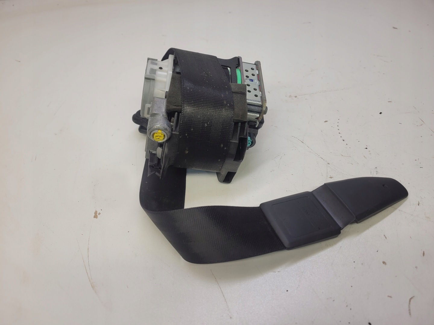Gurten Sicherheits rechts AUDI A4 B8 8K1857706H