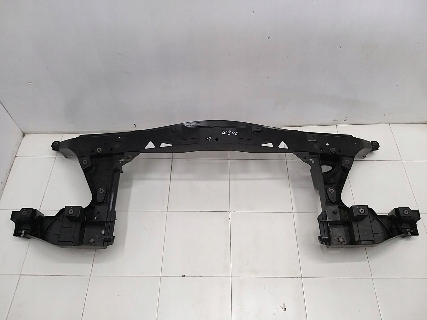 MERCEDES SPRINTER W906 906 CRAFTER 06- support panel for radiators pillar A9068800103
