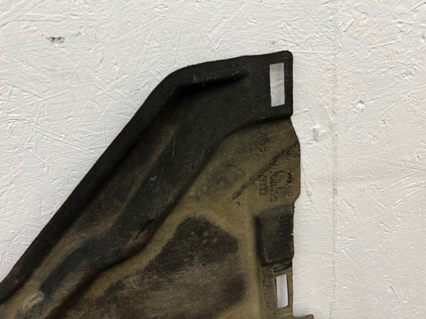 AUDI A7 4G Blende Abdeckung abdeckung Unterfahrschutz rechts 4G8825215