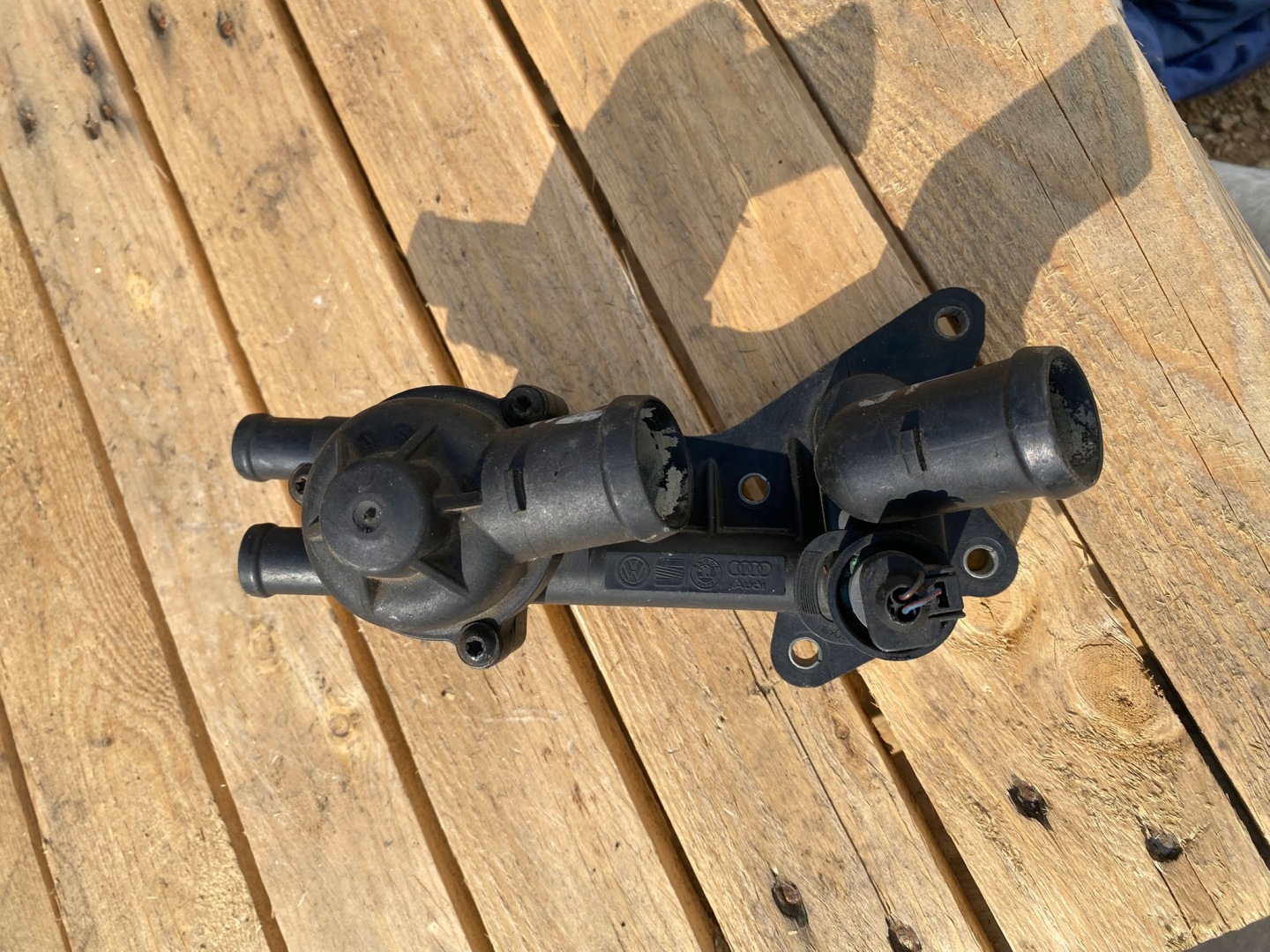 Scatola termostato SKODA FABIA e POLO 1.2 03C121111B