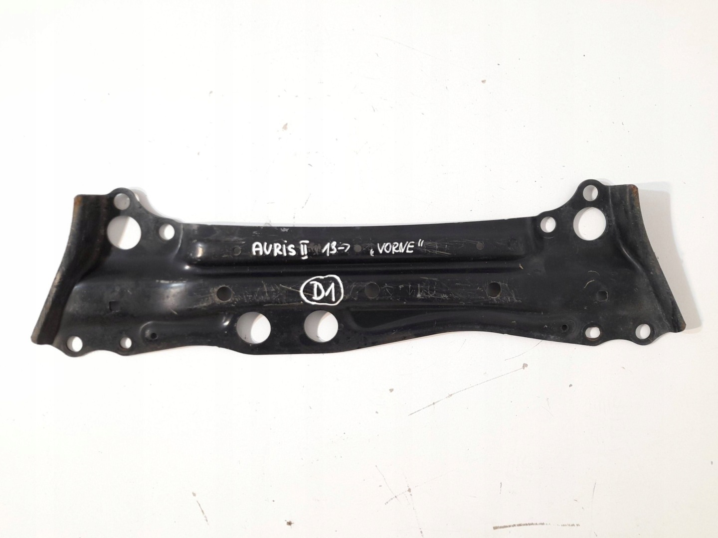 Toyota Auris II E180 console / pillar 2013- (D1)