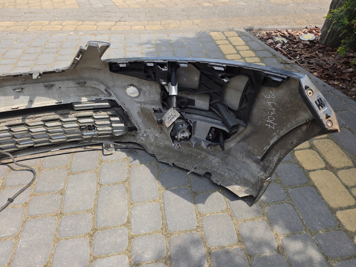 Ford Mondeo IV mk4 front bumper front Titanium S ST xenon grid pdc