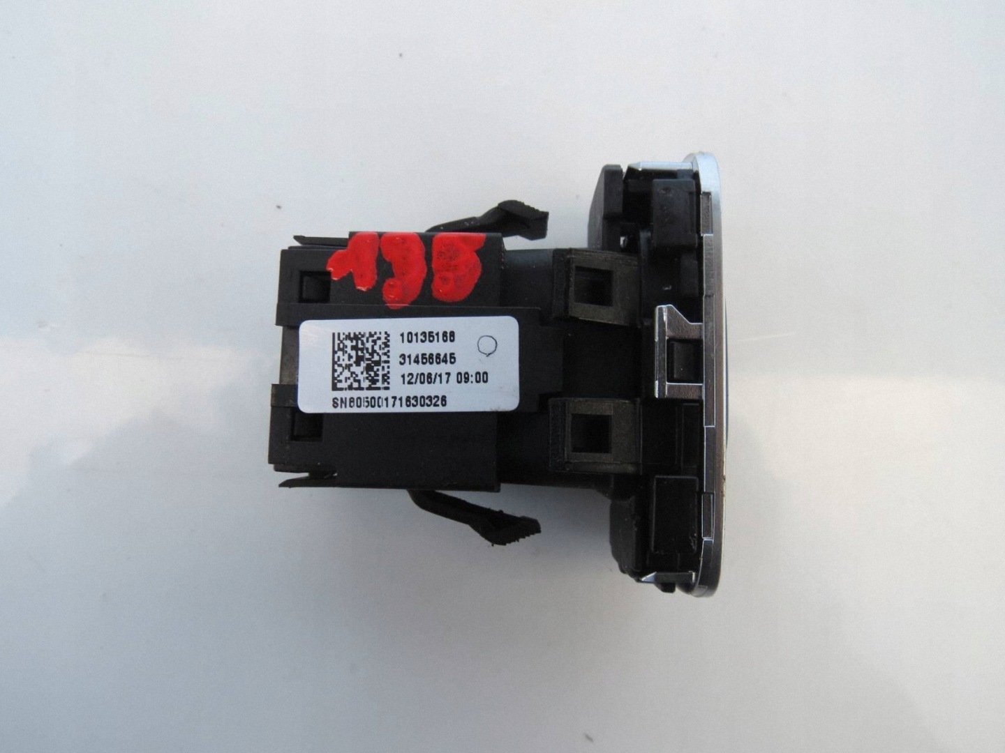 button START-STOP ZAPLONU VOLVO V60 10135168