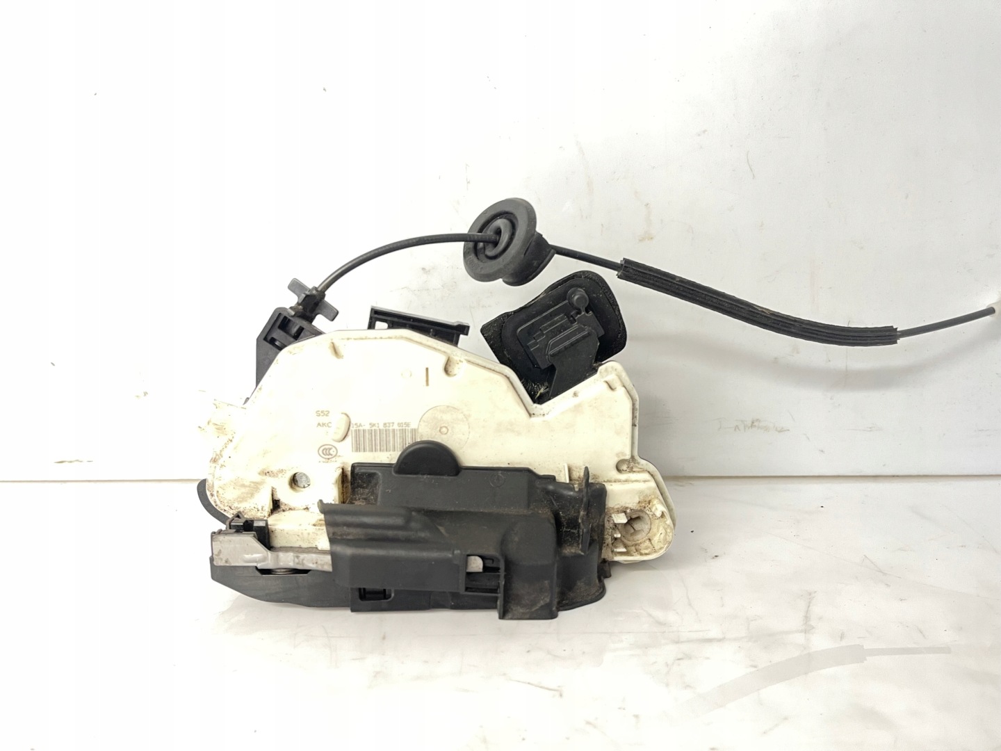 VW AUDI SKODA lock door left front front 5K1837015E