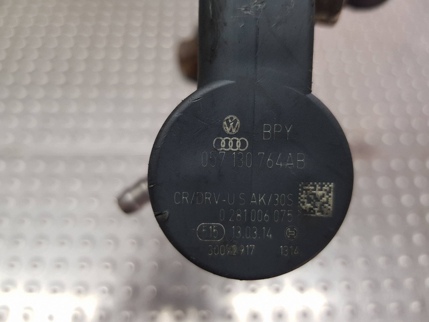 rampe injection capteurs 04L089B OCTAVIA III A3 8V LEON GOLF VII 2.0 TDI