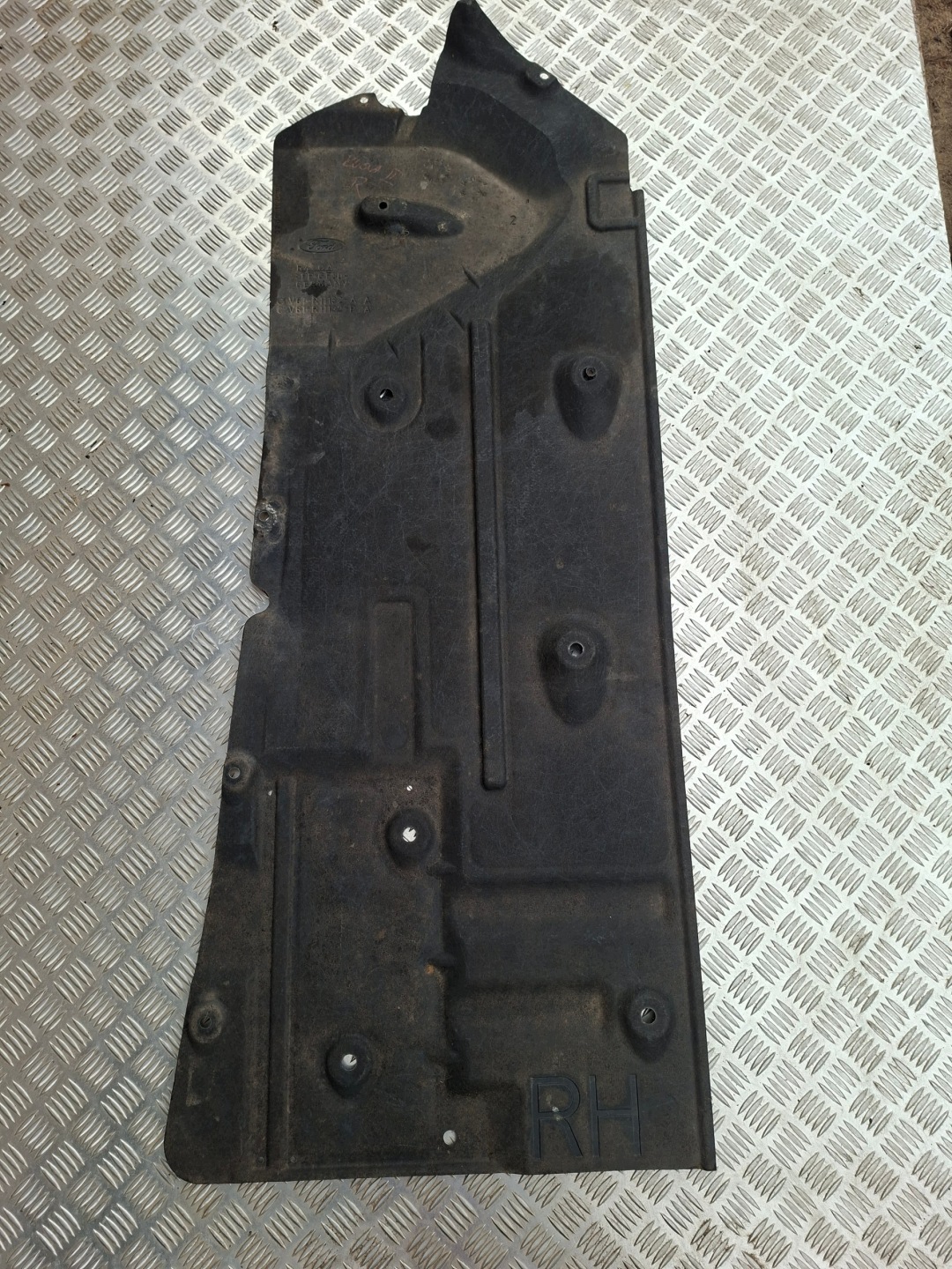 blende abdeckung unterfahrschutz abdeckung links FORD FOCUS III CV61R11133A
