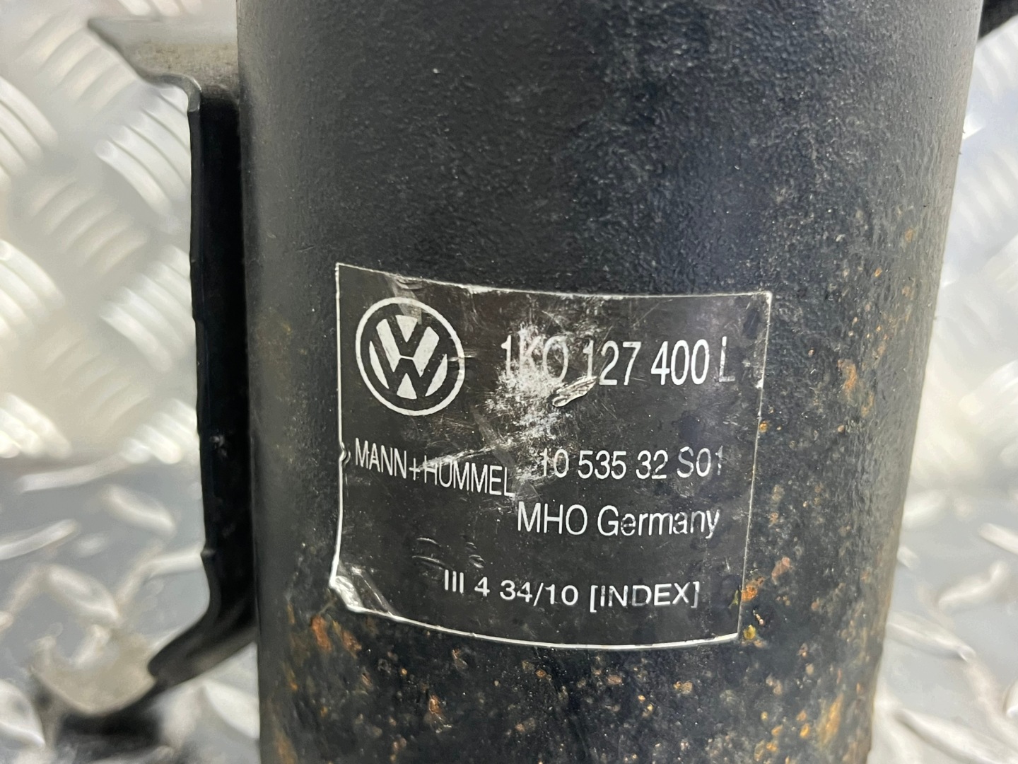 gehäuse filter des kraftstoffsbehälters VOLKSWAGEN GOLF 6 1K0127400L