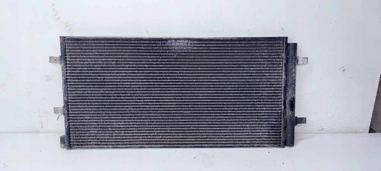 Radiateur climatisation AUDI A4 B8 A5 Q5 8K0260401H