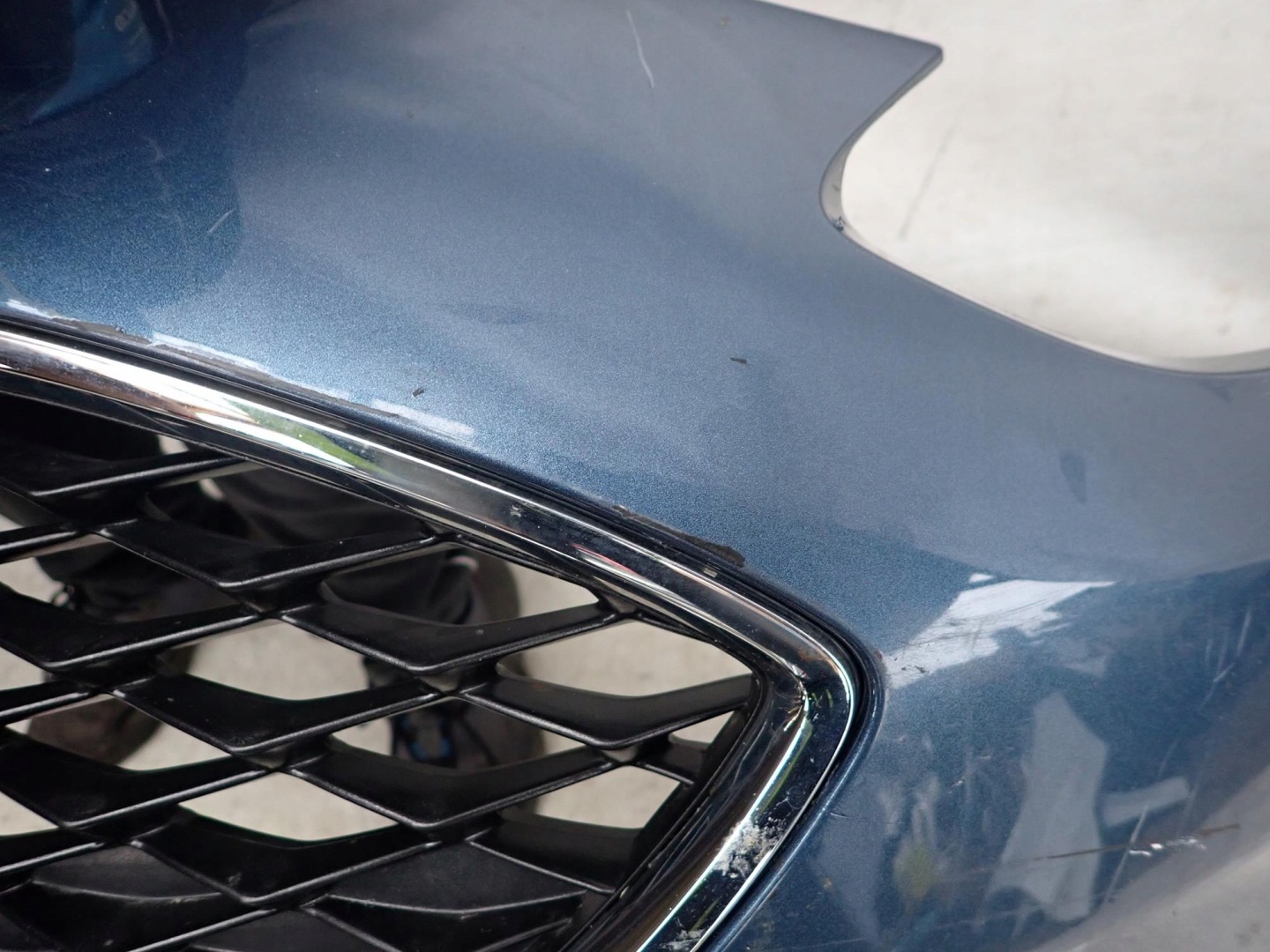 FORD FIESTA VIII 8 MK8 16-21 bumper front front PDC