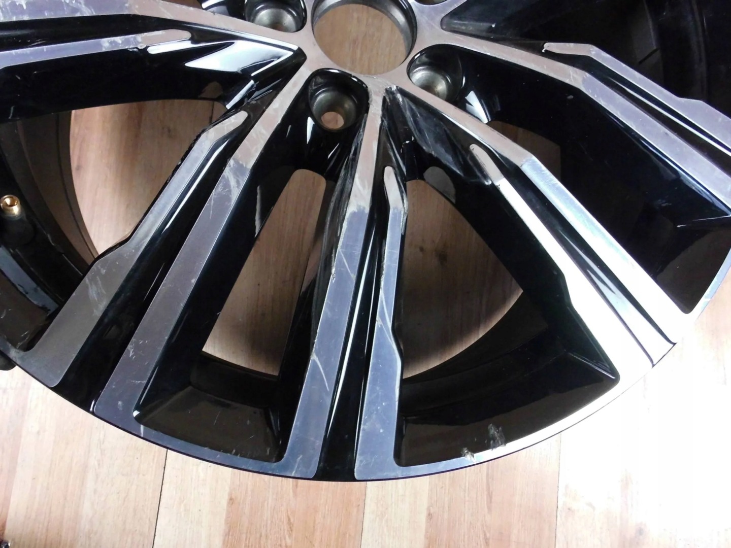Volvo XC60 disk hliníkový 19