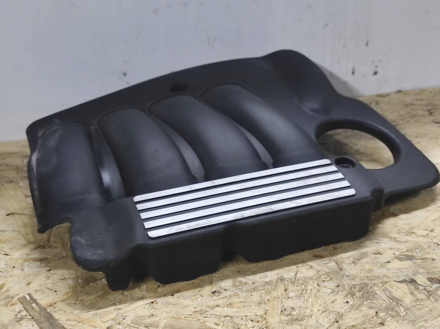 BMW OE 7509092 cover motor cover