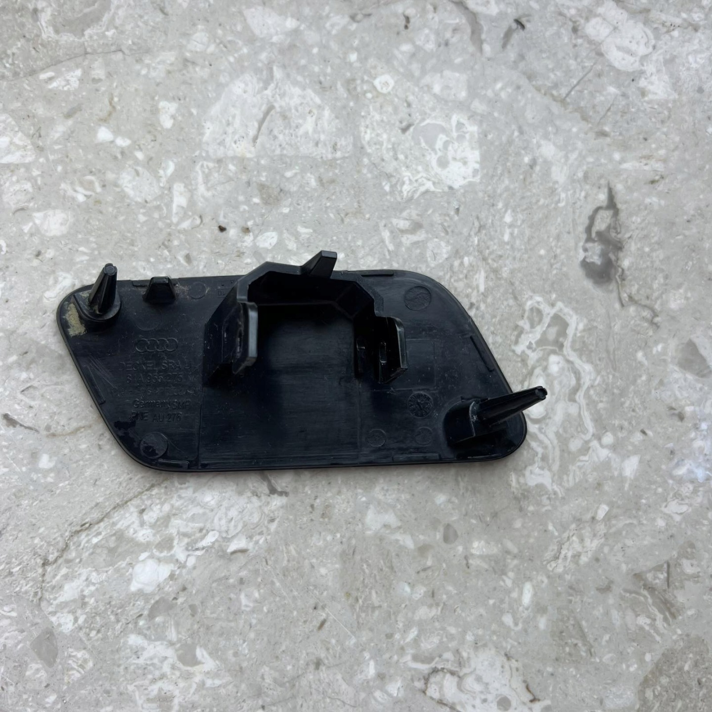 Audi Q2 81A 2017- spoiler of the washer lights left front 81A955275